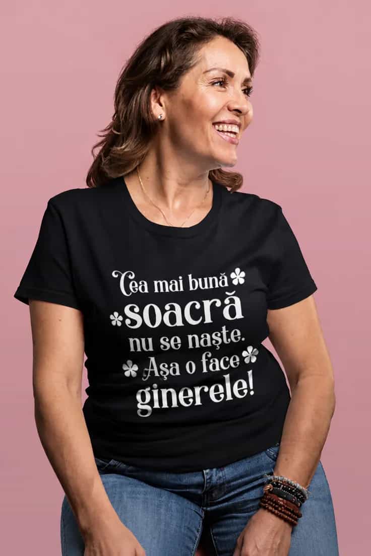 Tricou amuzant pentru soacră: regina familiei
