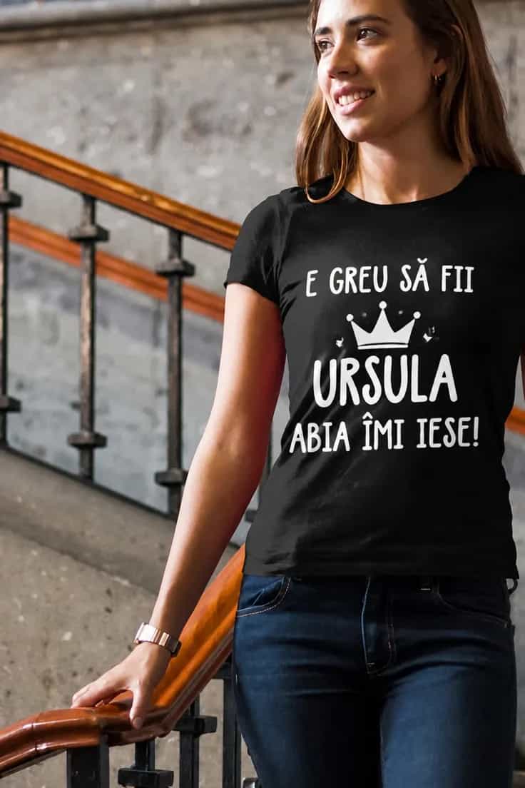 Tricou amuzant E greu să fii cu nume personalizat