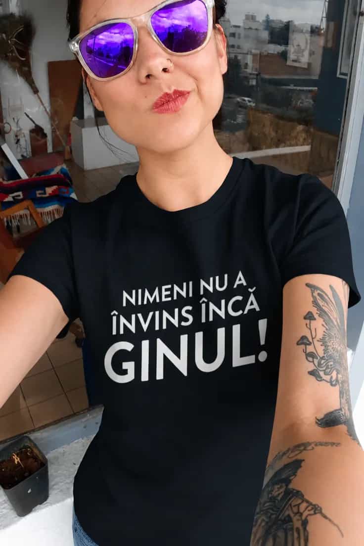 Tricou cu inscripție la alegere Nimeni nu învinge ginul