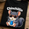 Tricou pentru iubitorii de chinchille – Chinchillin – tricou amuzant cu mesaj