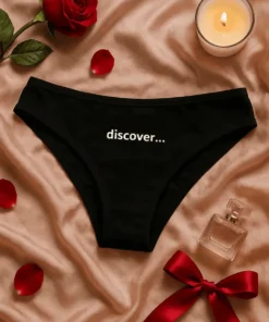 Lenjerie damă Discover cu mesajul discover.... imprimat pe design